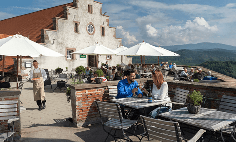 Weinprobe Sonnenterrasse