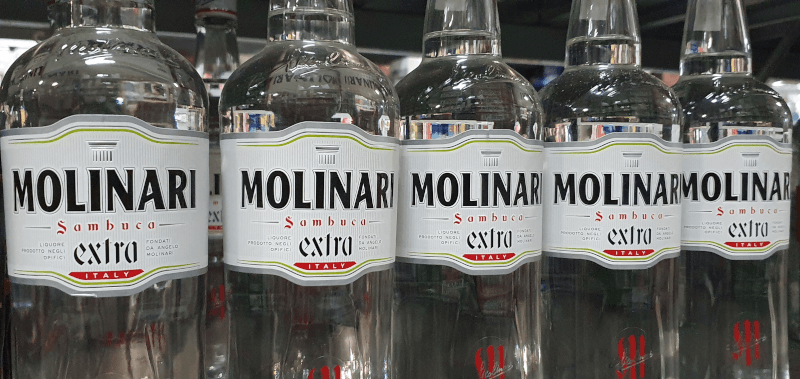 Bouteilles de Sambuca Molinari
