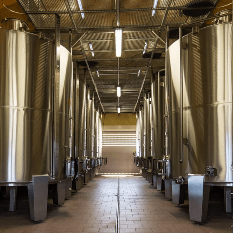 Chateau du Caillau Stalen Tanks